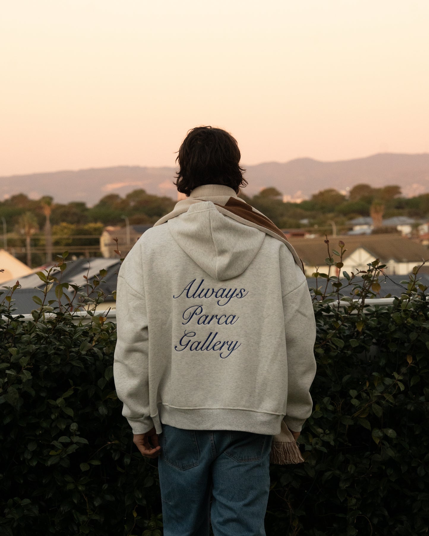 CURSIVE HOOD