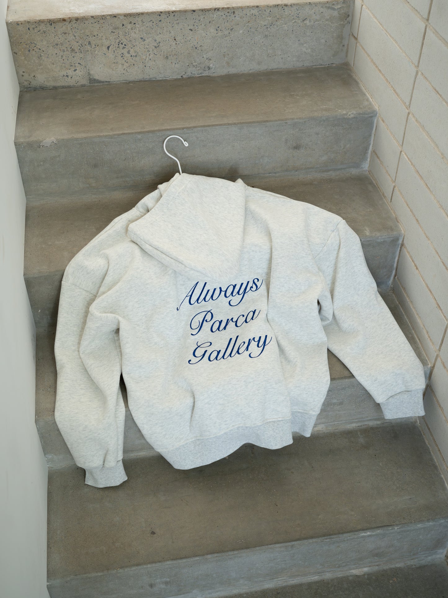 CURSIVE HOOD