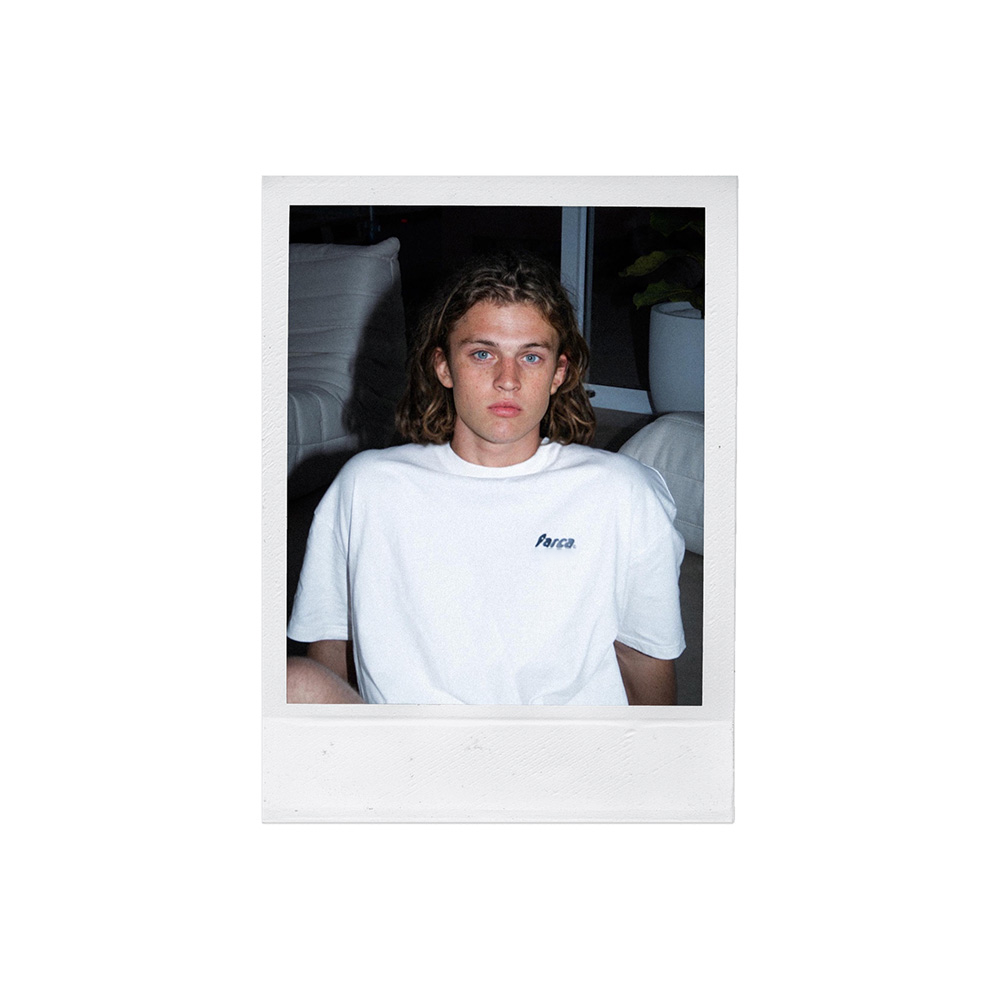 GALLERY TEE GREY